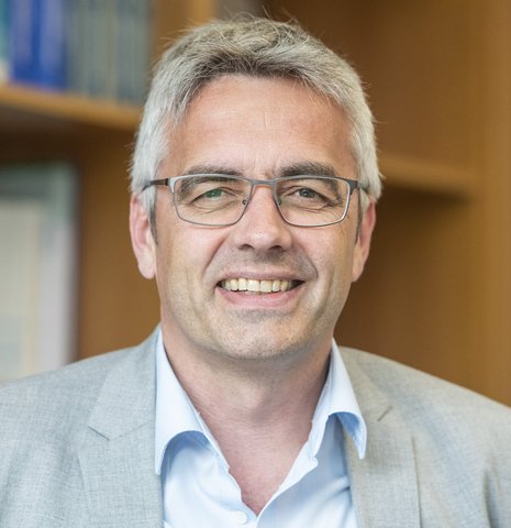 Prof. Dr. Markus Steffens
